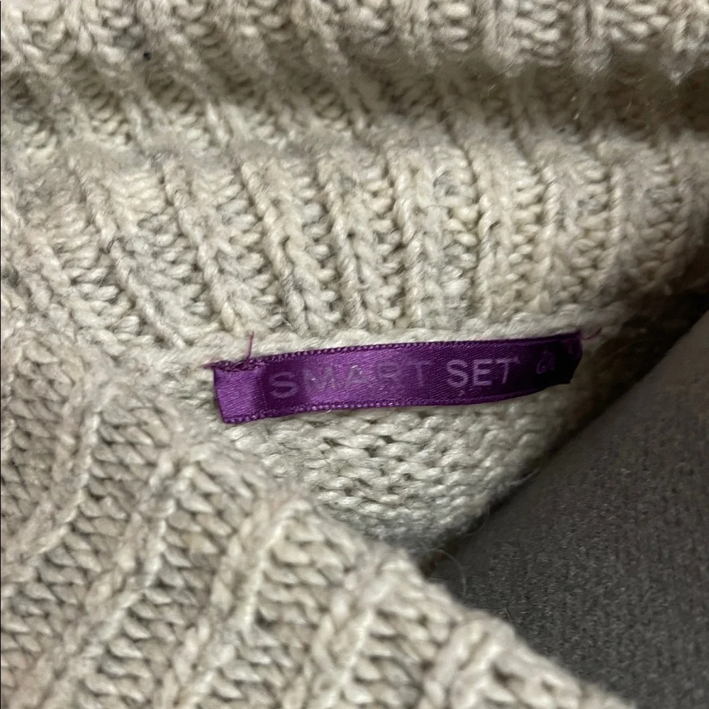 Smart Set Grey Patterned Cardigan - Picture 2 of 16